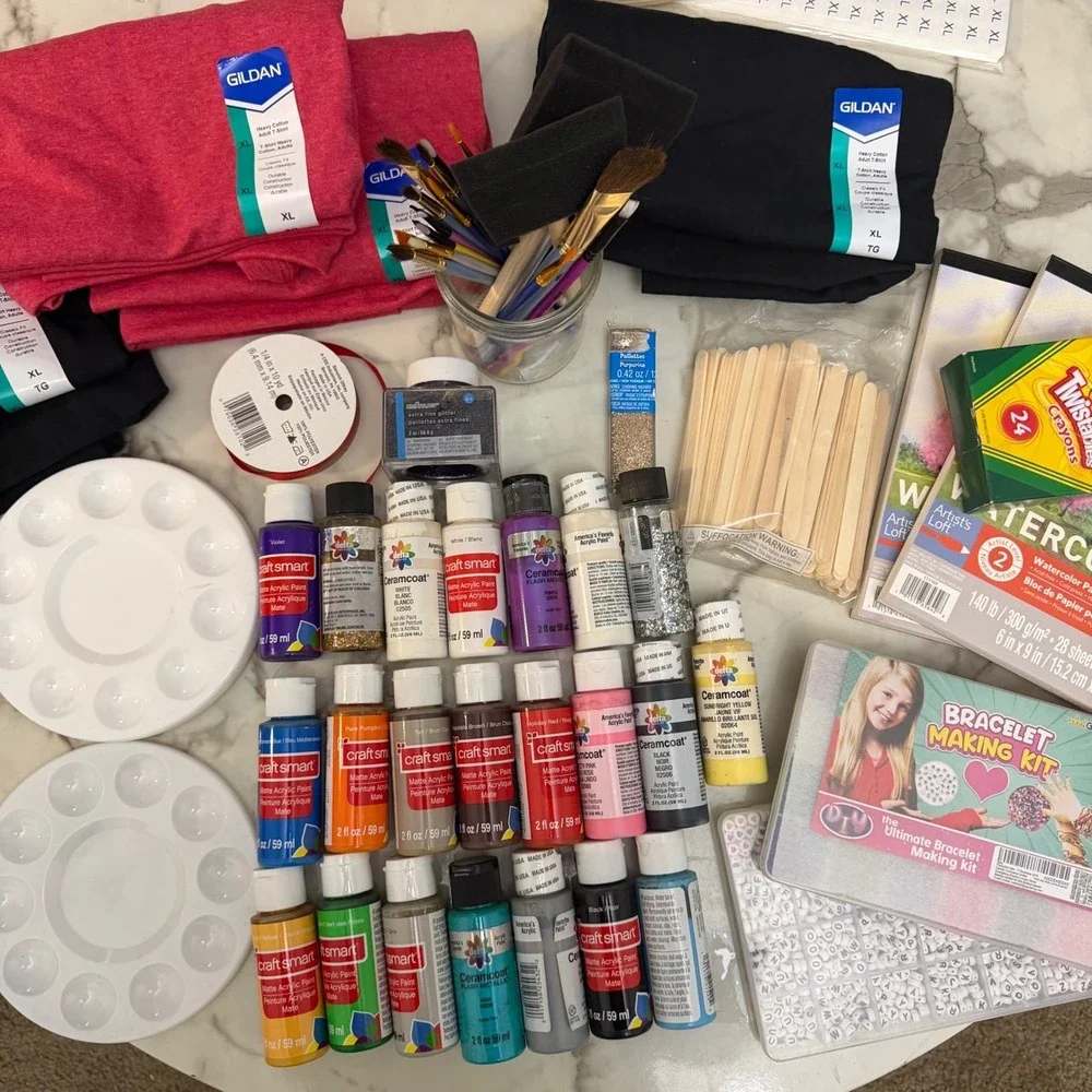Huge Arts and Crafts Supply Lot Gildan XL Shirts Acrylic Paint Bracelet‎ Kit New